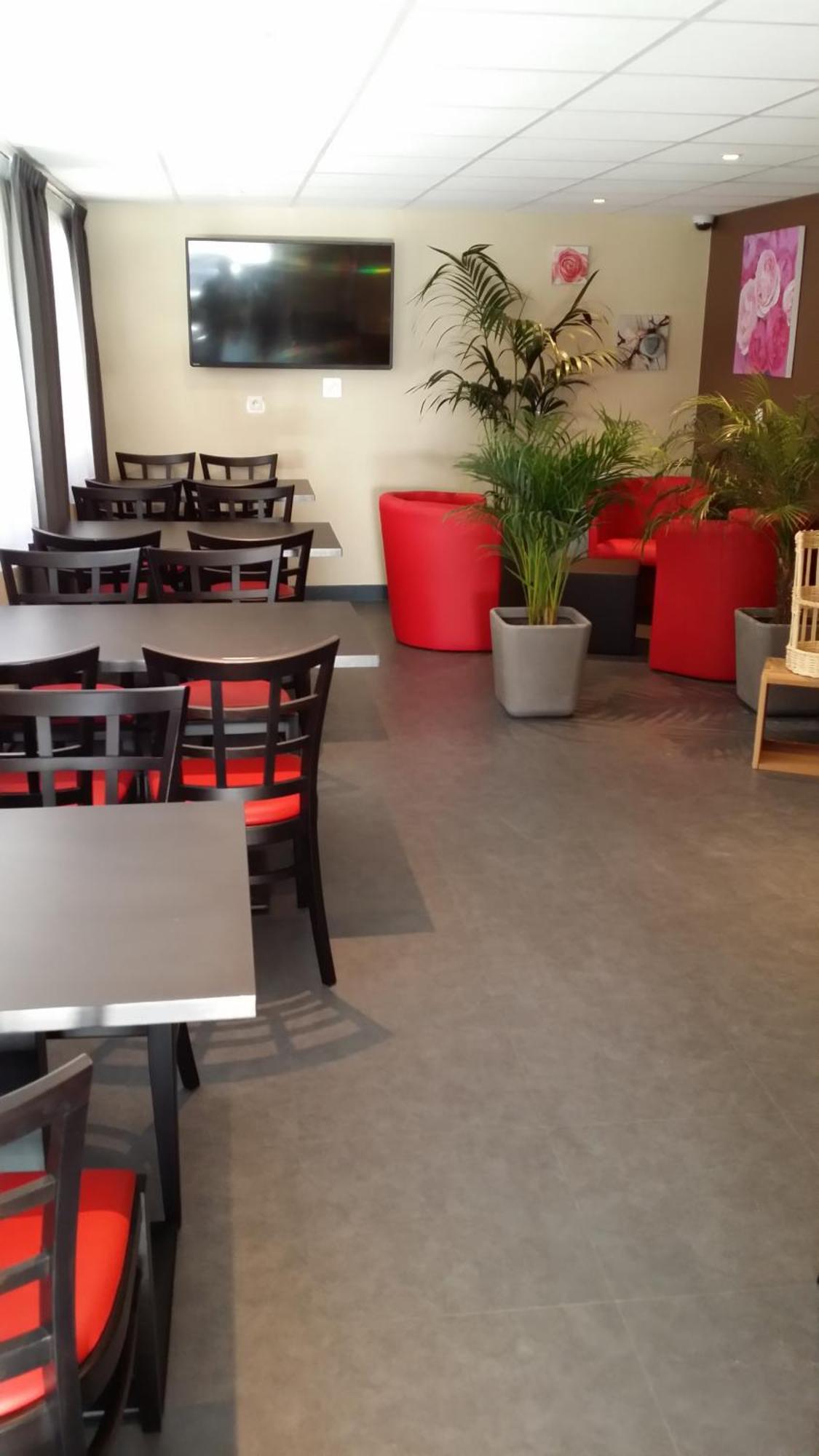 La Pause Hotell Évreux Exteriör bild