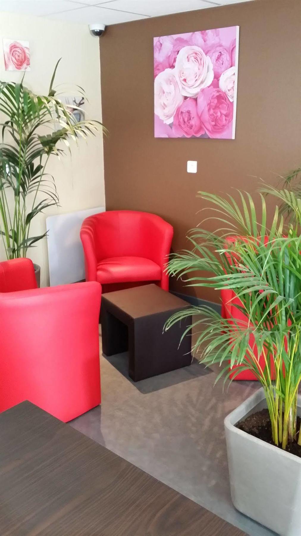 La Pause Hotell Évreux Exteriör bild